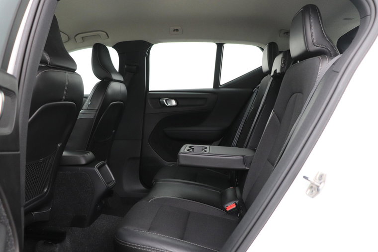 Vehicle Image 41