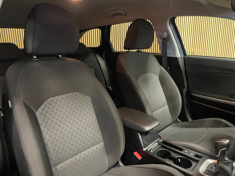 Vehicle Image 35