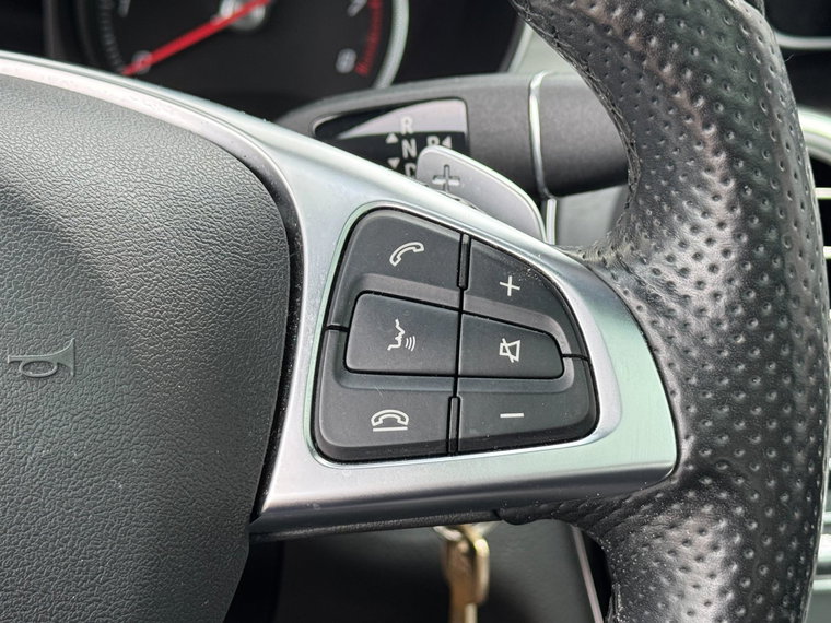 Vehicle Image 38