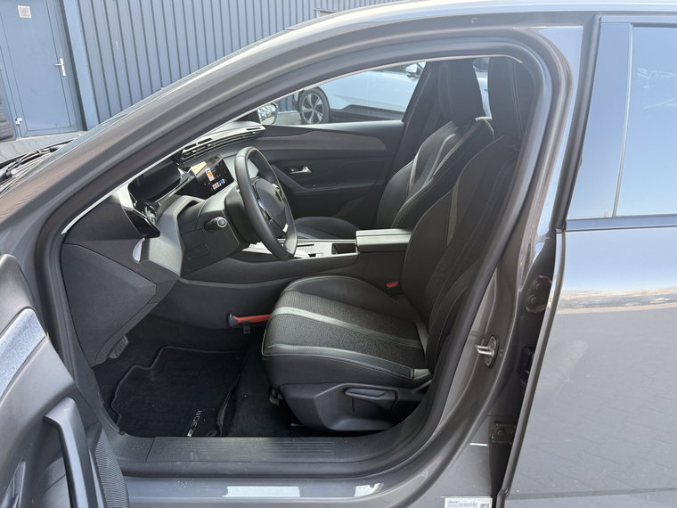 Vehicle Image 40