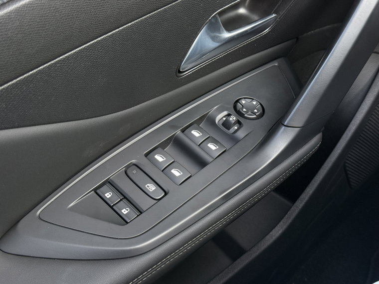 Vehicle Image 41