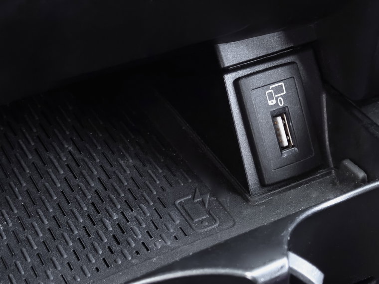 Vehicle Image 36