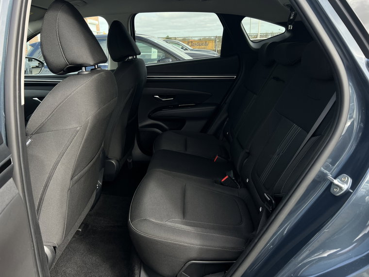 Vehicle Image 26