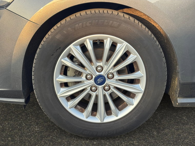 Vehicle Image 23