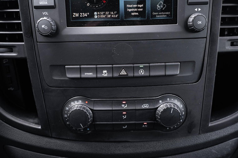 Vehicle Image 39