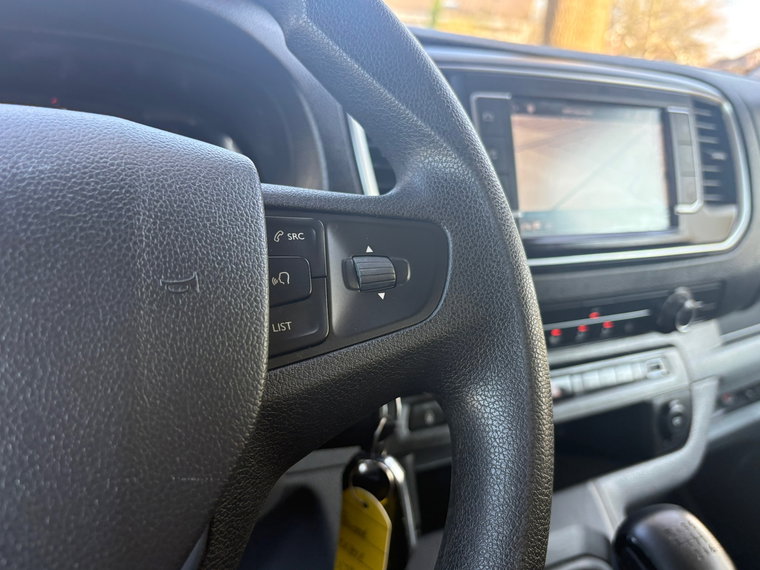 Vehicle Image 27