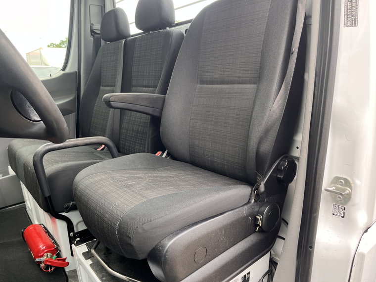 Vehicle Image 37