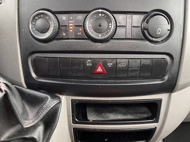 Vehicle Image 40
