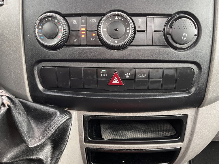 Vehicle Image 41