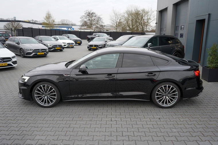 Vehicle Image 35