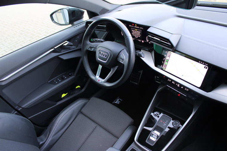 Vehicle Image 40