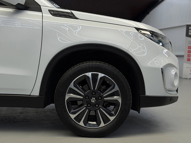 Vehicle Image 30