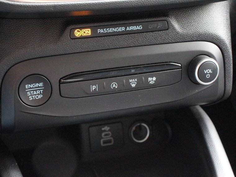 Vehicle Image 27