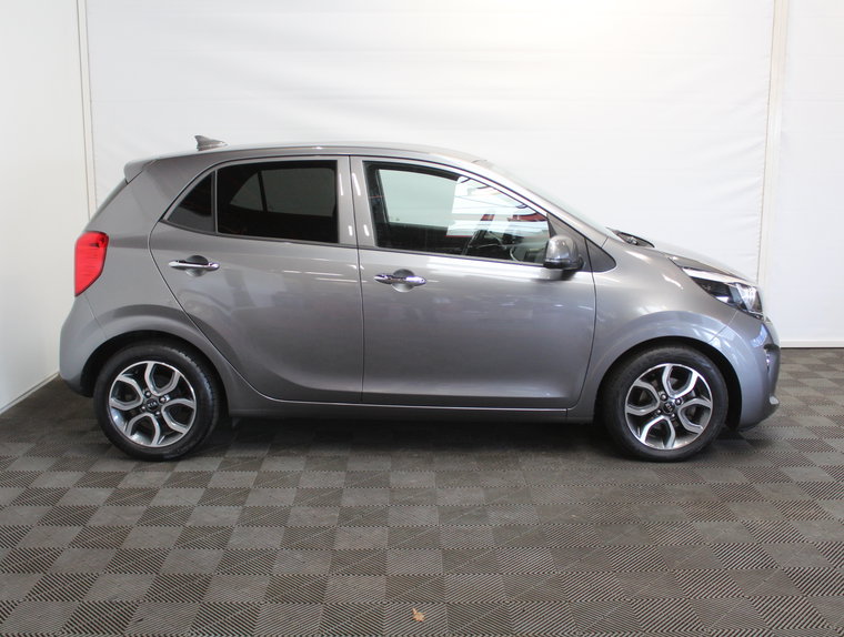 Vehicle Image 15