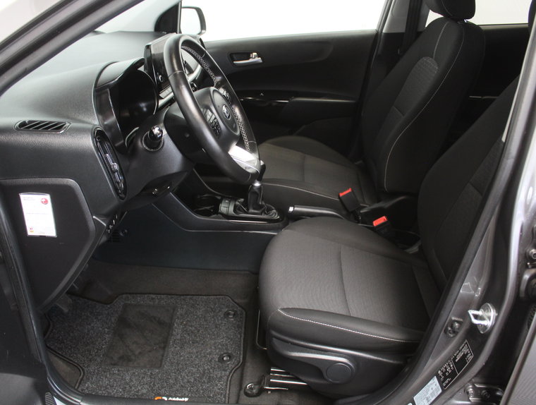 Vehicle Image 35