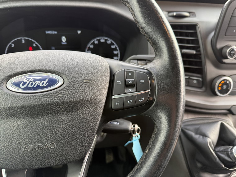 Vehicle Image 19