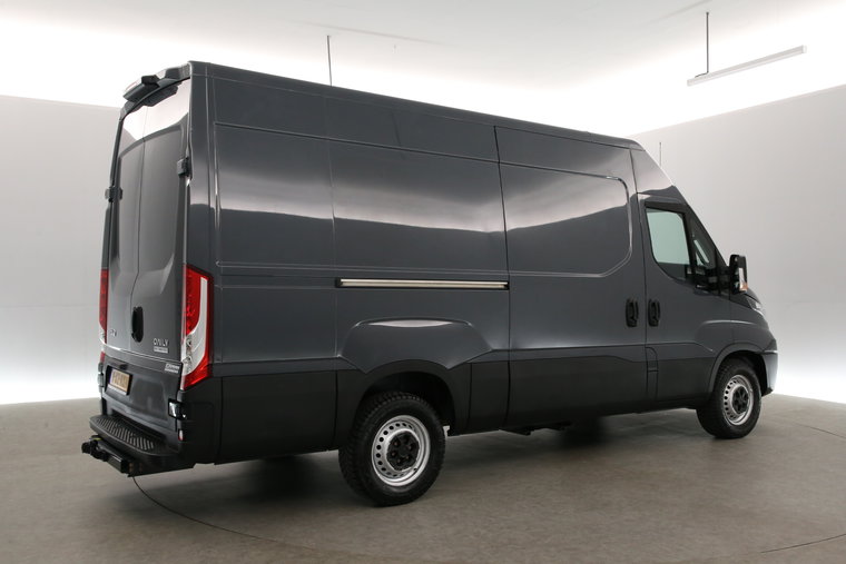 Vehicle Image 27