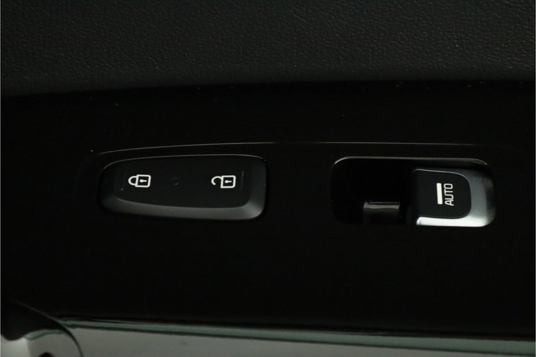 Vehicle Image 45
