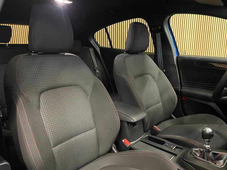 Vehicle Image 35