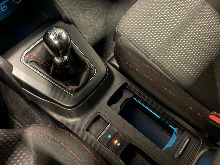 Vehicle Image 41