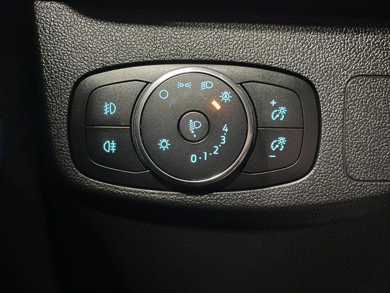 Vehicle Image 42