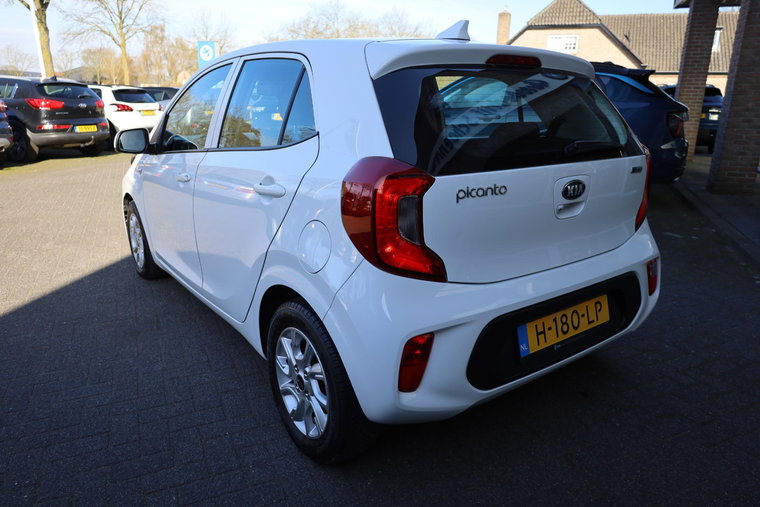 Vehicle Image 30