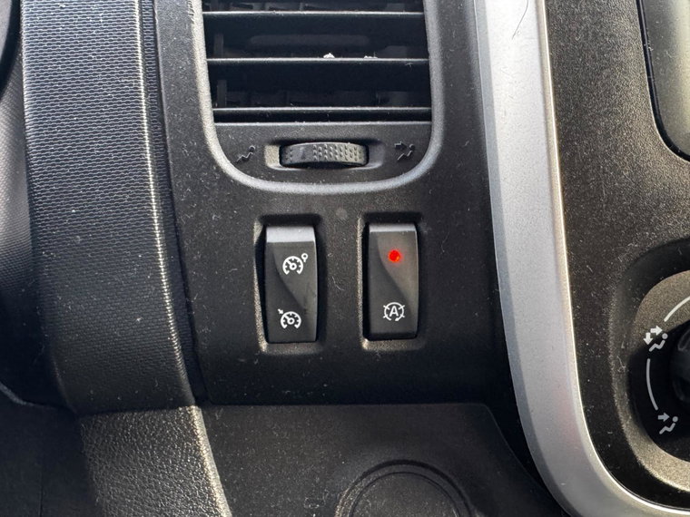 Vehicle Image 29