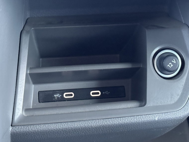 Vehicle Image 36