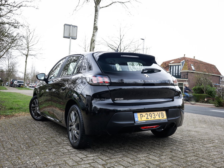 Vehicle Image 36