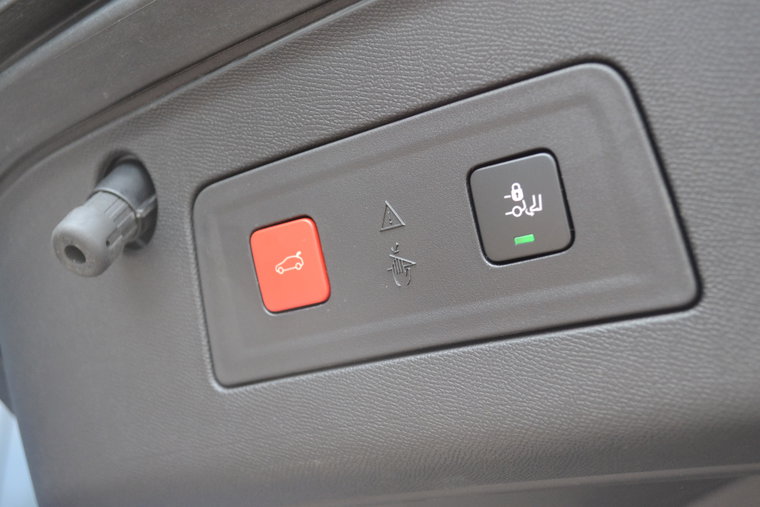 Vehicle Image 36
