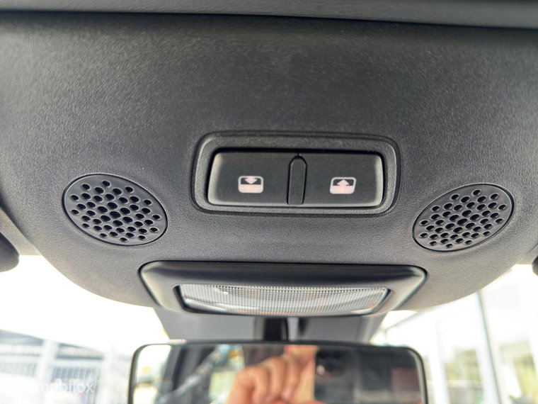 Vehicle Image 27