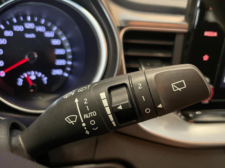 Vehicle Image 40