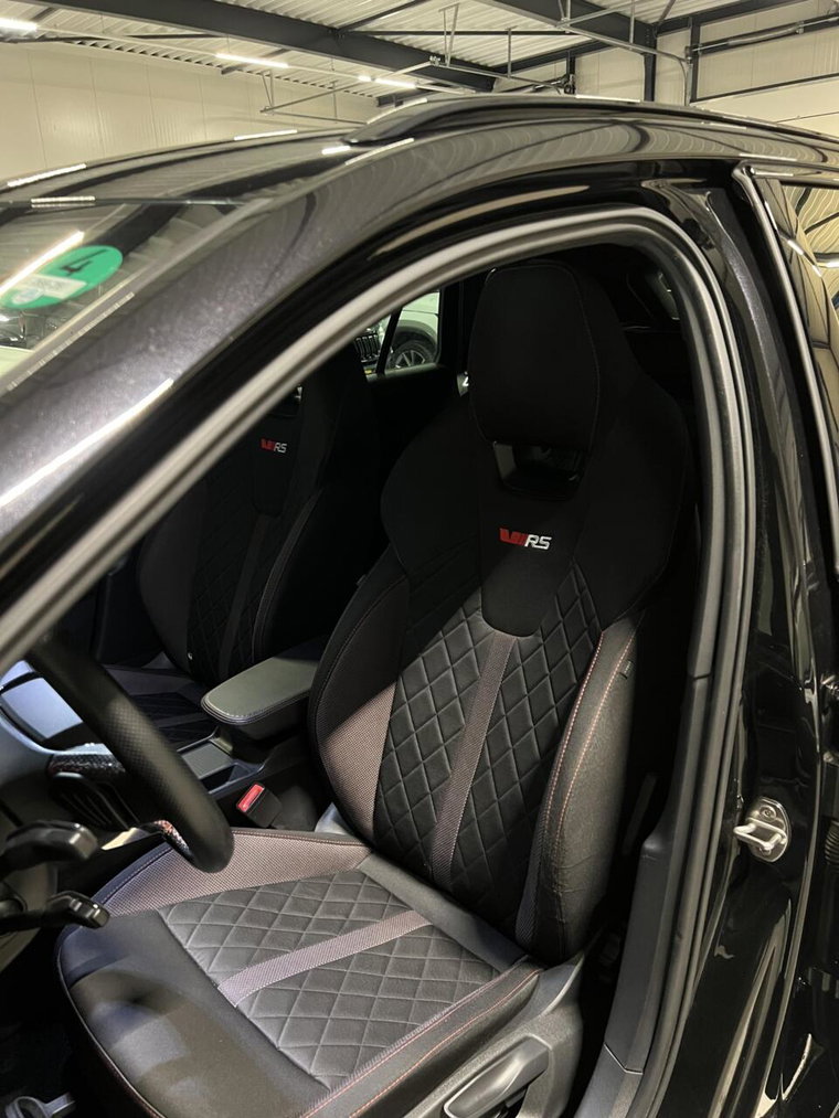 Vehicle Image 23