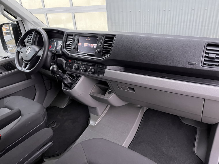 Vehicle Image 32