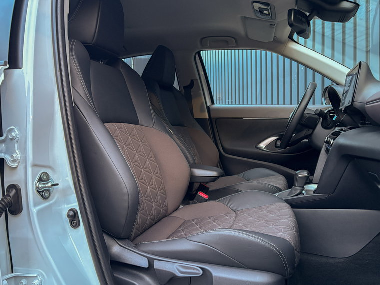 Vehicle Image 19