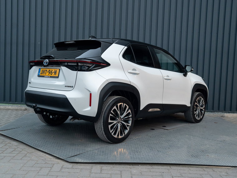 Vehicle Image 24