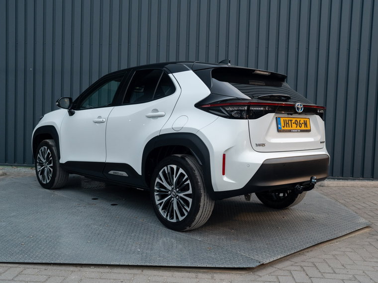 Vehicle Image 42