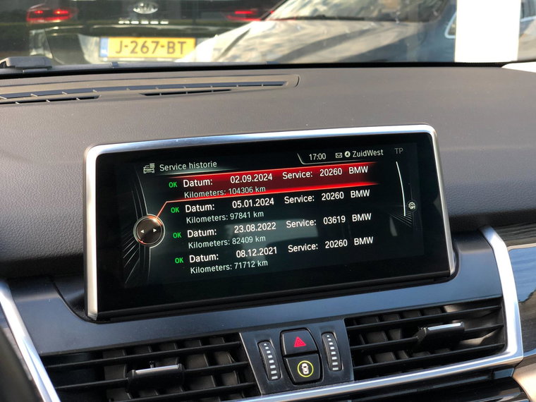 Vehicle Image 33
