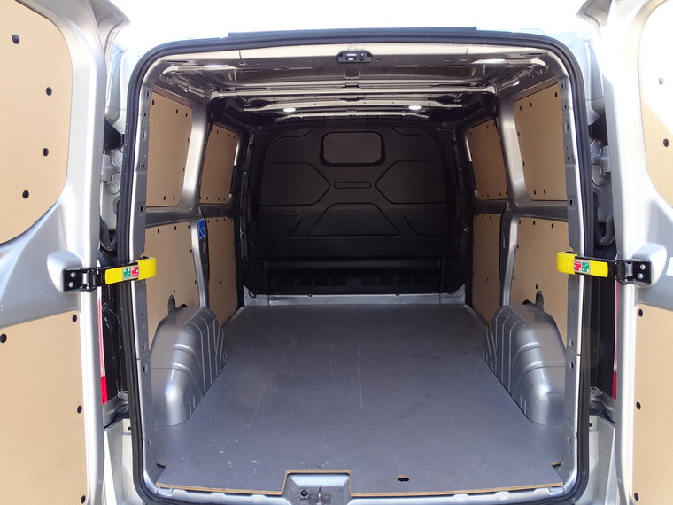 Vehicle Image 12