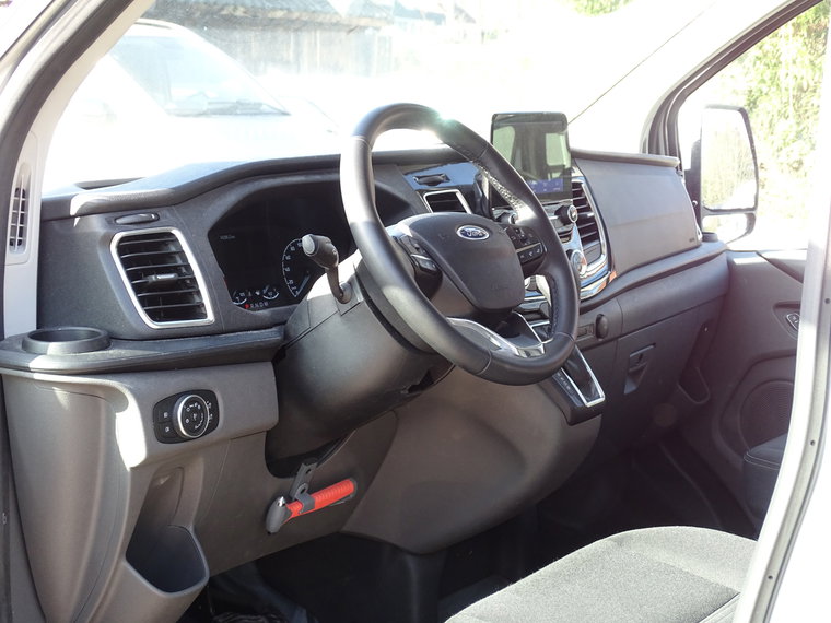 Vehicle Image 15