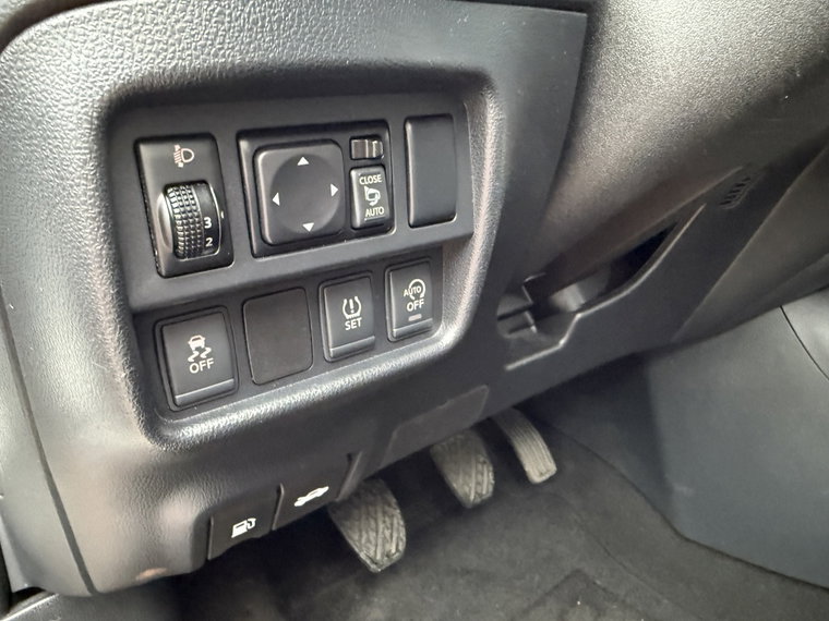 Vehicle Image 35
