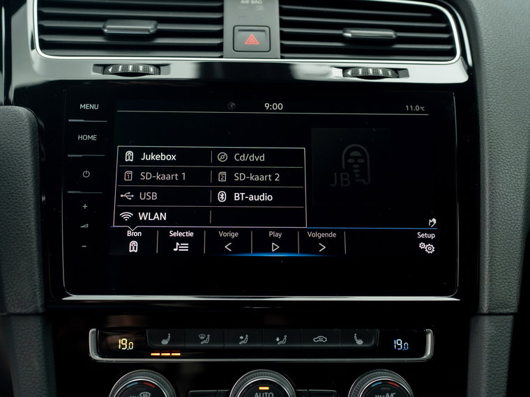 Vehicle Image 37