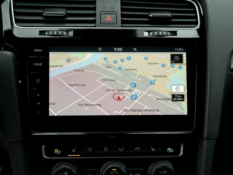 Vehicle Image 9