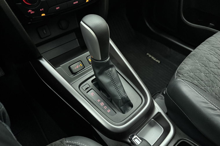 Vehicle Image 28