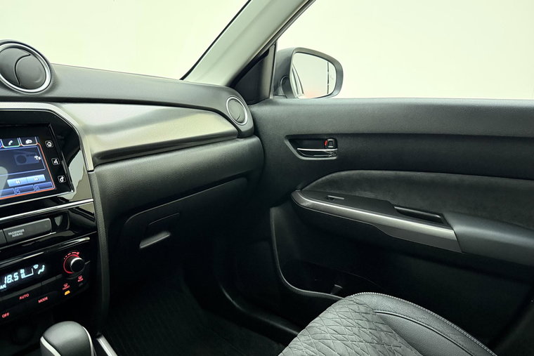 Vehicle Image 30