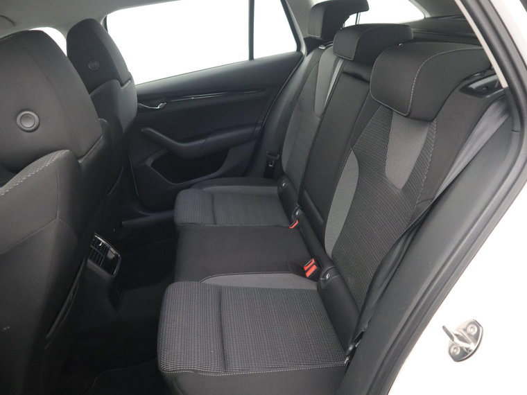 Vehicle Image 40