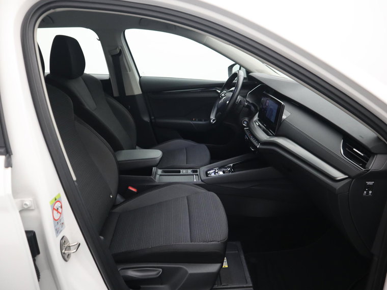 Vehicle Image 45