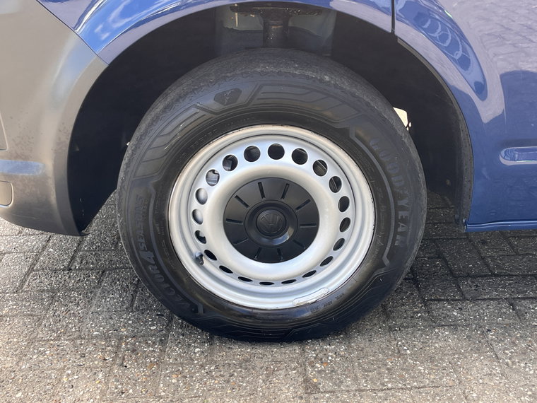 Vehicle Image 26