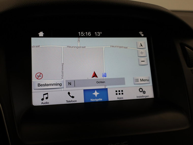 Vehicle Image 13