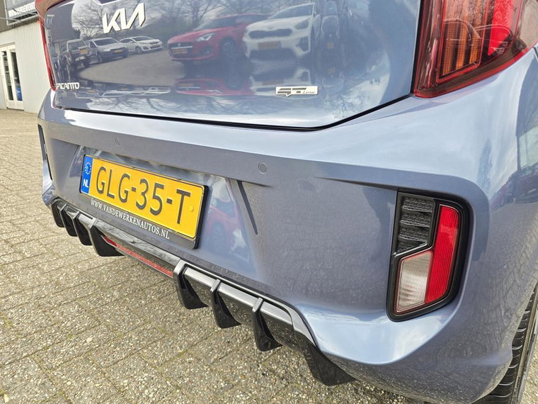 Vehicle Image 39